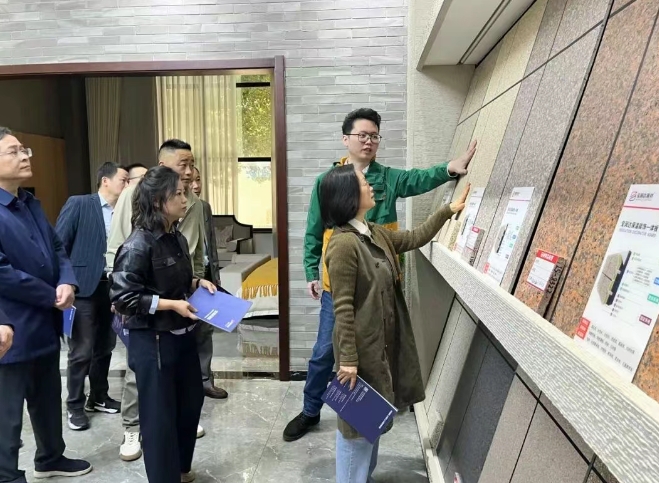 安徽省池州市貴池區(qū)政協(xié)赴長(zhǎng)葛寶潤(rùn)達(dá)參觀考察